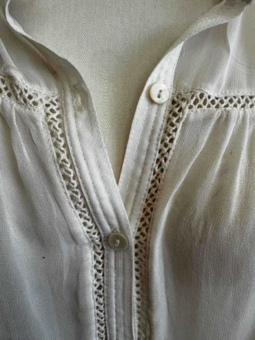 Lucky Brand Ivory Button-up Blouse  XL - Picture 2 of 9